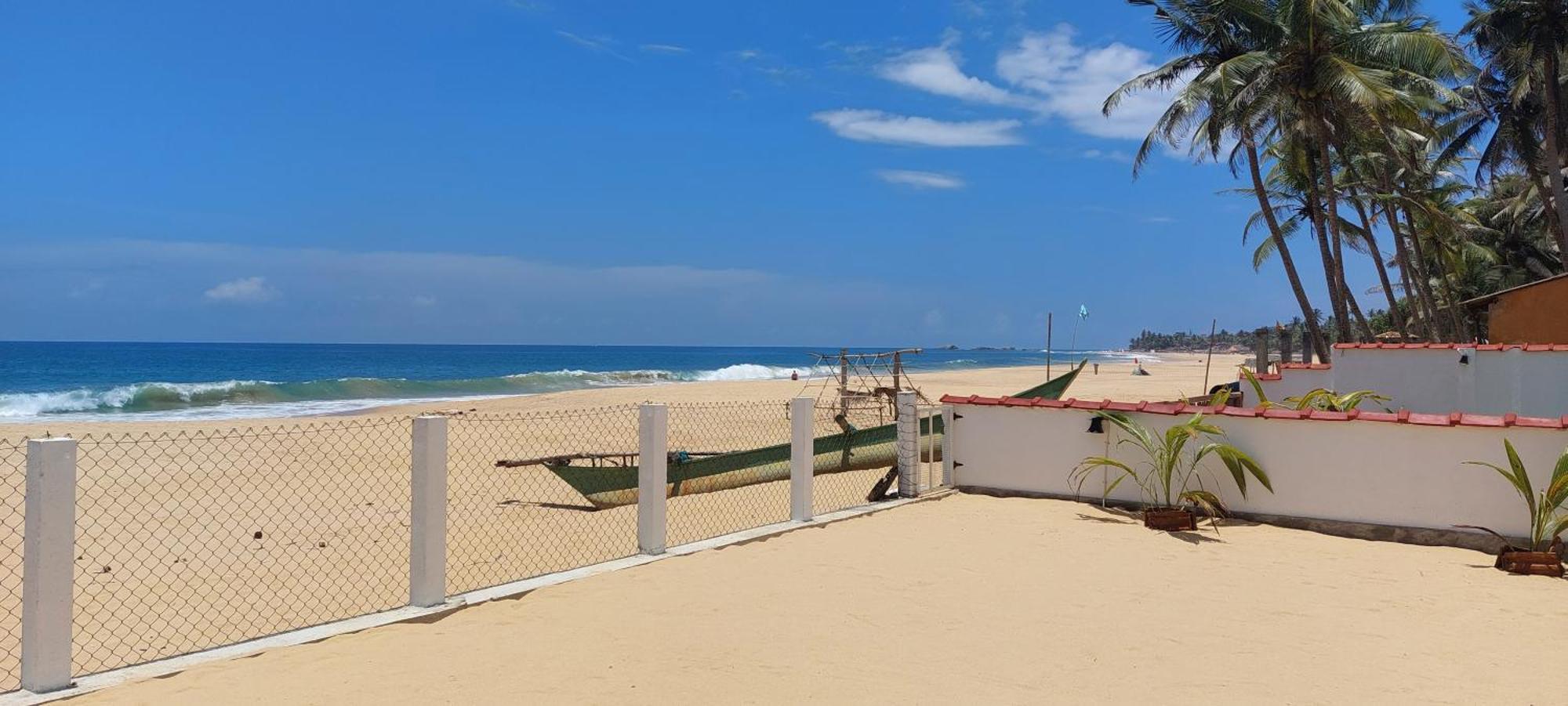 Tropical Beach House Hikkaduwa Exterior foto