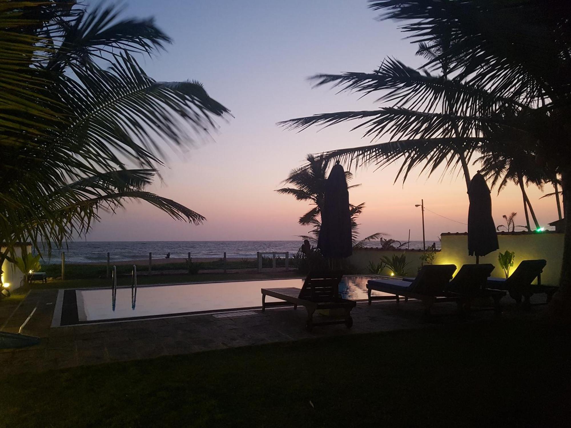 Tropical Beach House Hikkaduwa Exterior foto